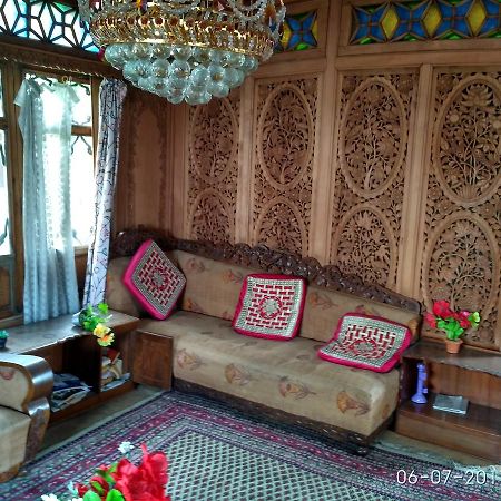Srīnagar House Boat New Manora B&B 외부 사진
