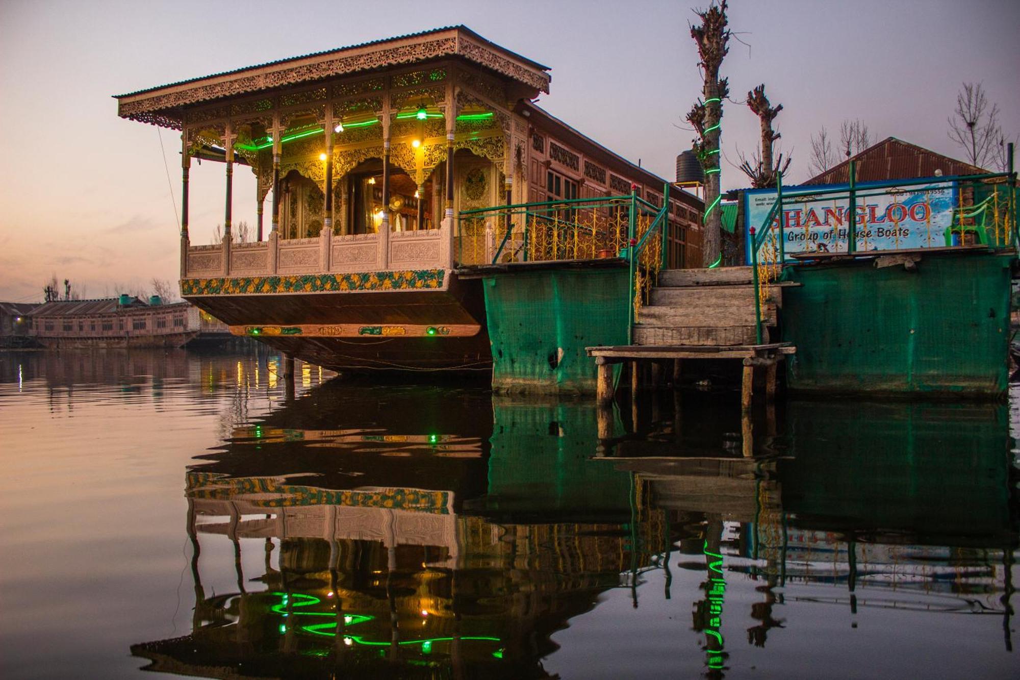 Srīnagar House Boat New Manora B&B 외부 사진