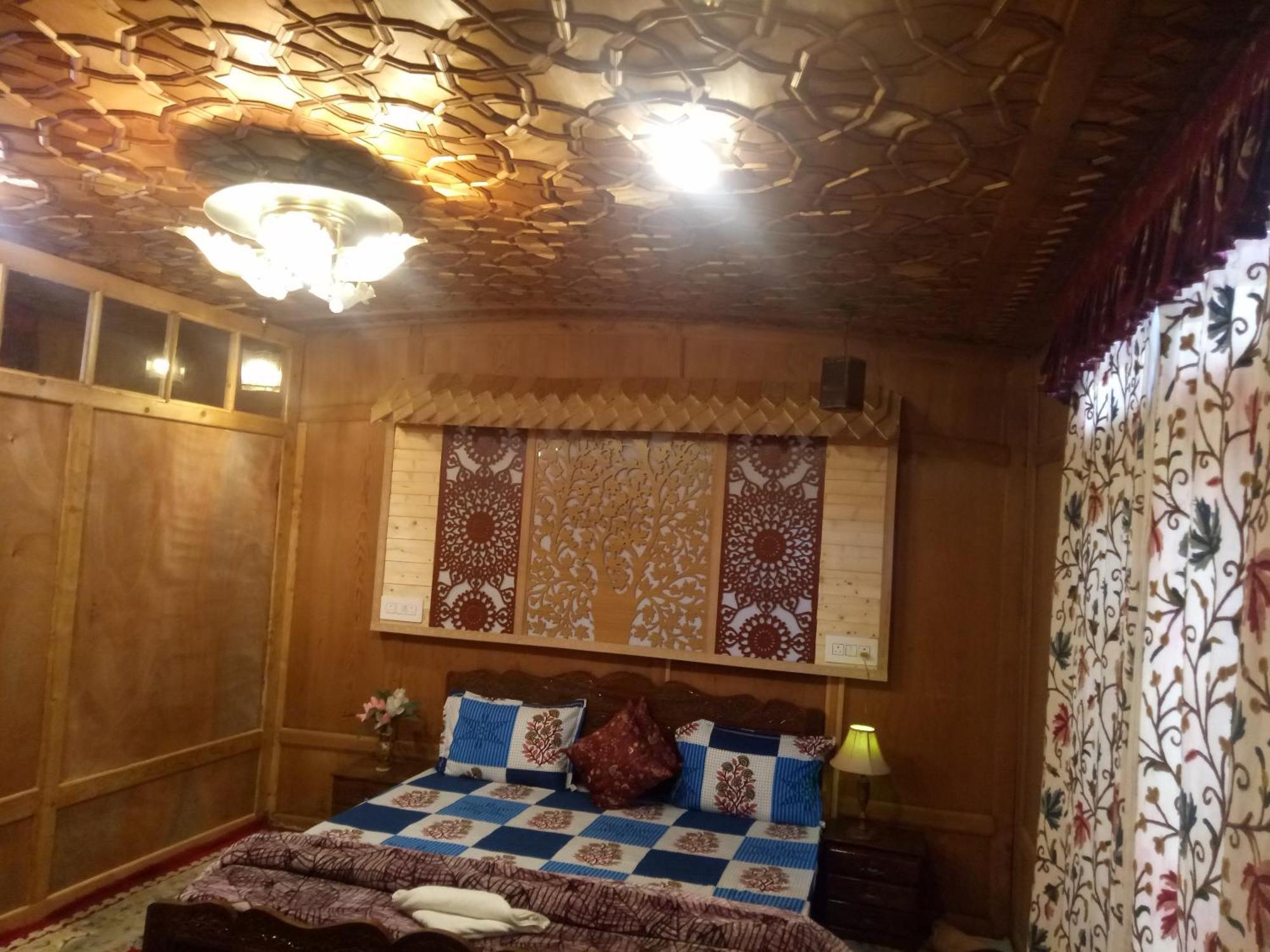 Srīnagar House Boat New Manora B&B 외부 사진