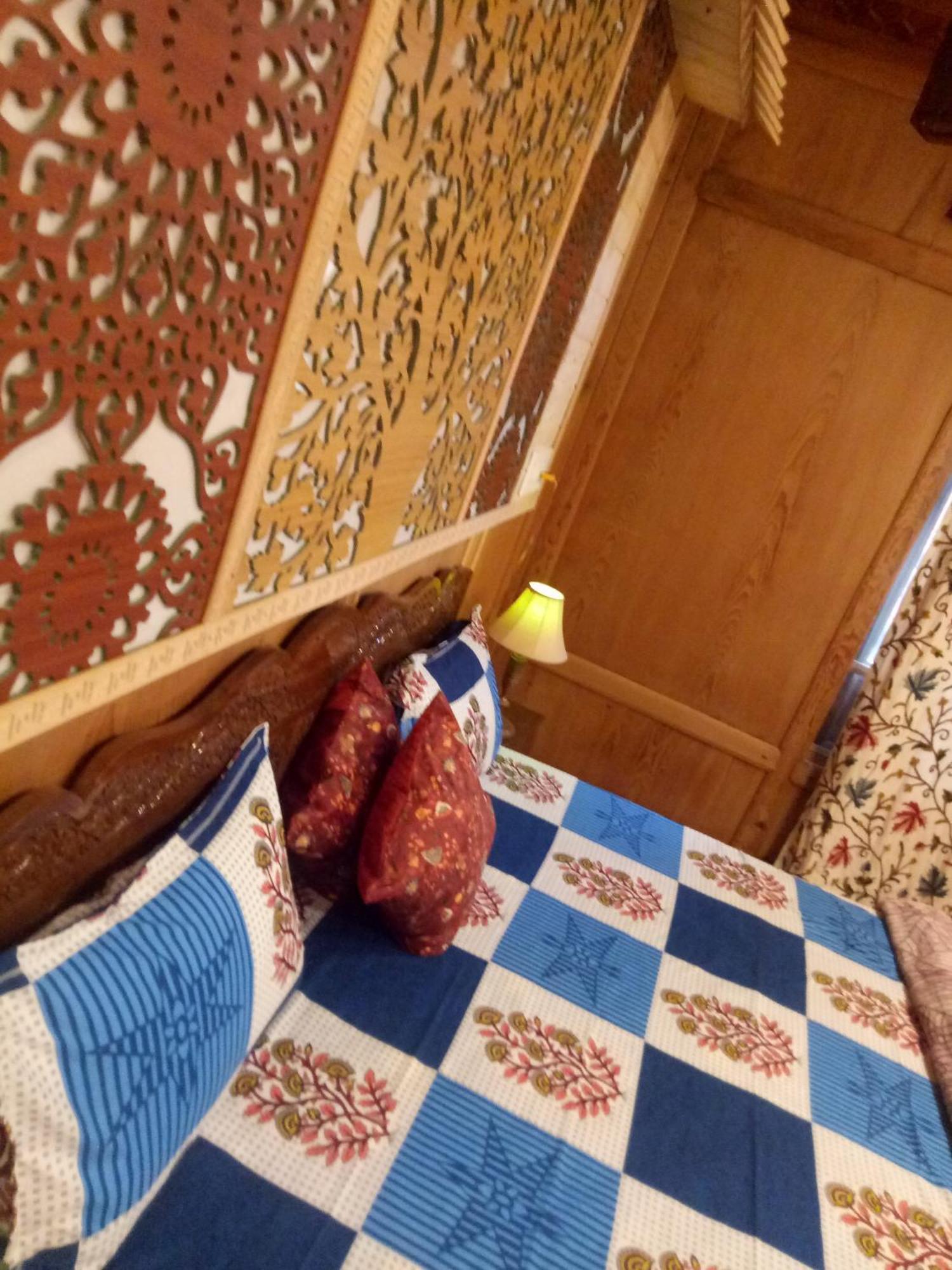 Srīnagar House Boat New Manora B&B 외부 사진