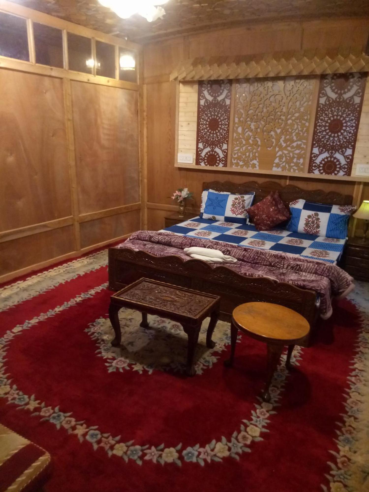 Srīnagar House Boat New Manora B&B 외부 사진