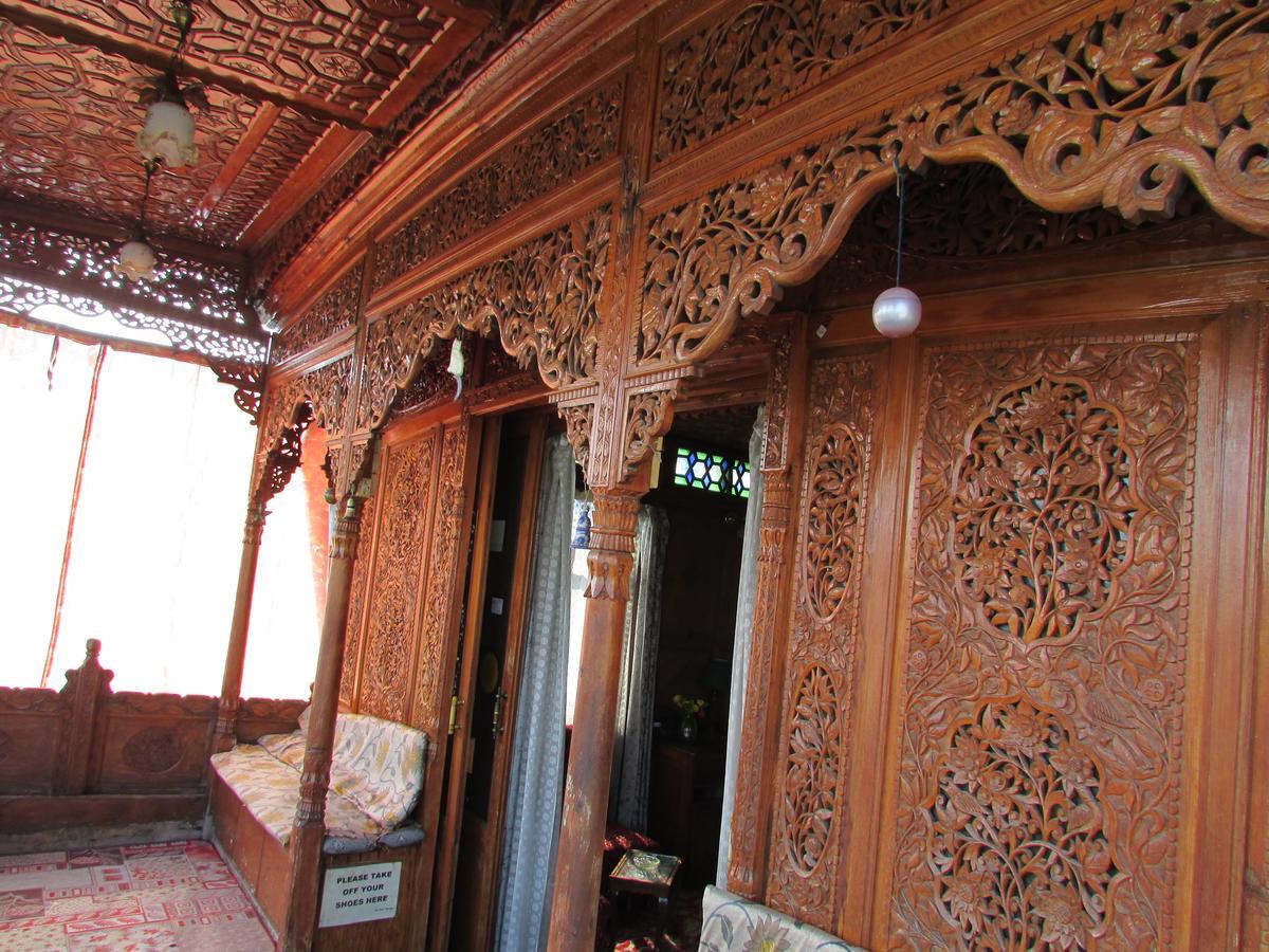 Srīnagar House Boat New Manora B&B 외부 사진