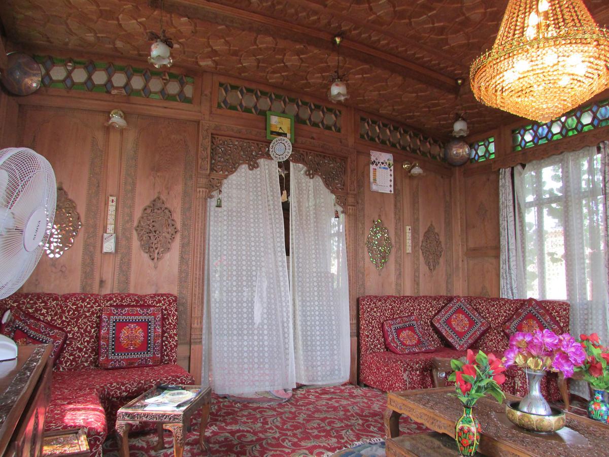 Srīnagar House Boat New Manora B&B 외부 사진