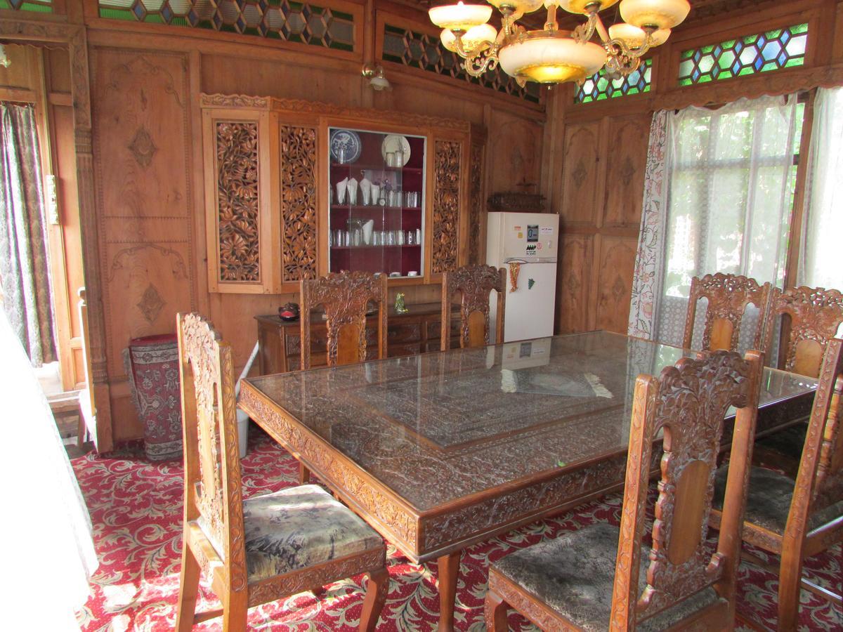 Srīnagar House Boat New Manora B&B 외부 사진