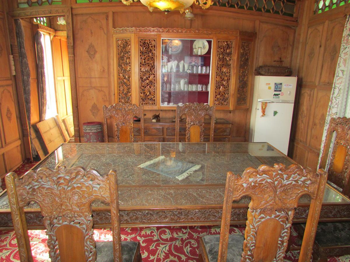 Srīnagar House Boat New Manora B&B 외부 사진